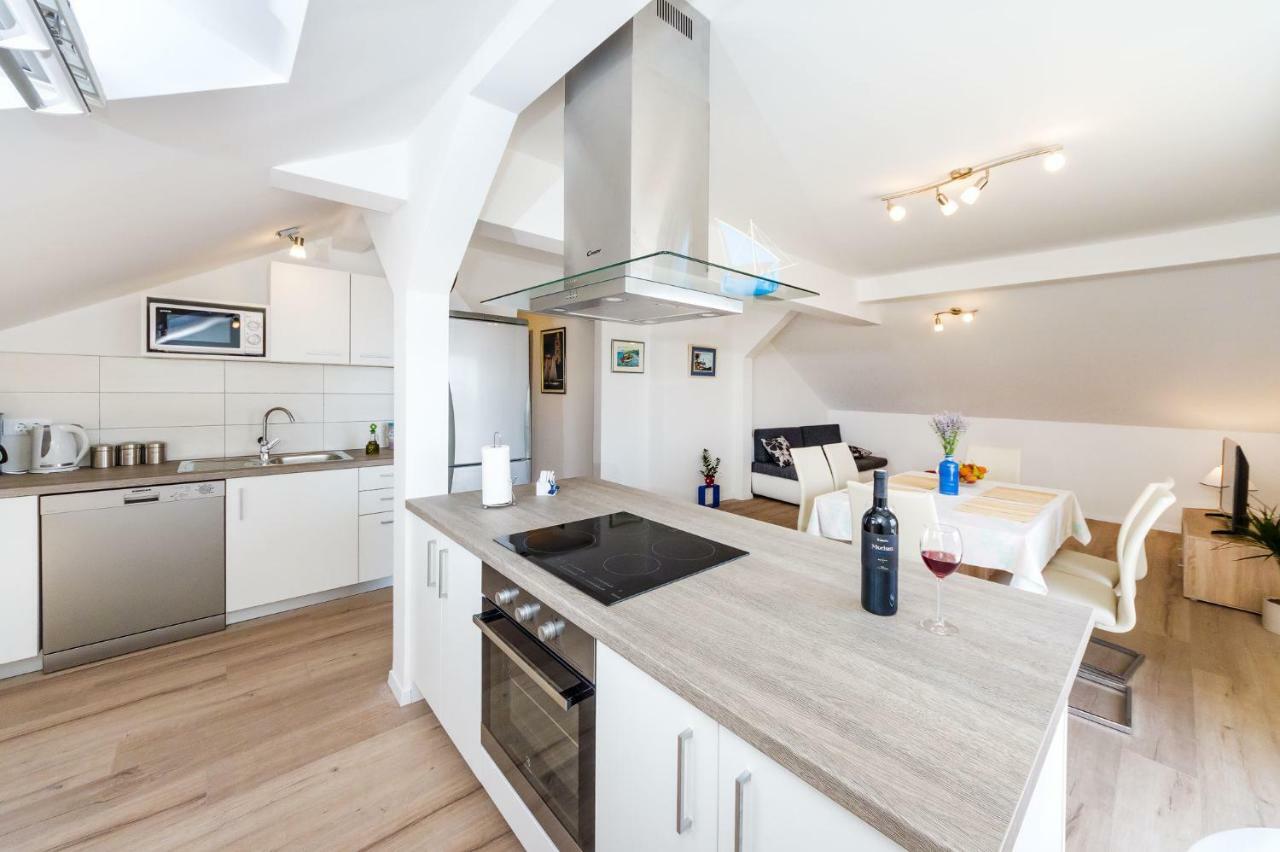 Apartman Iva Zara Ngoại thất bức ảnh